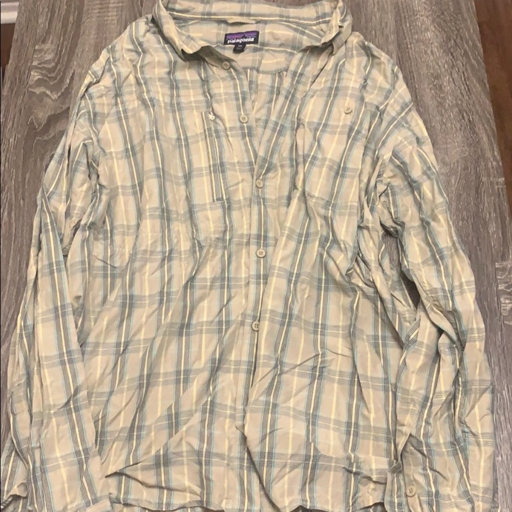 Patagonia Mens Long Sleeved Sol Patrol.